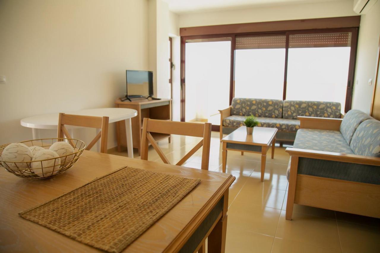 Be Free Isla Plana Apartment Exterior photo